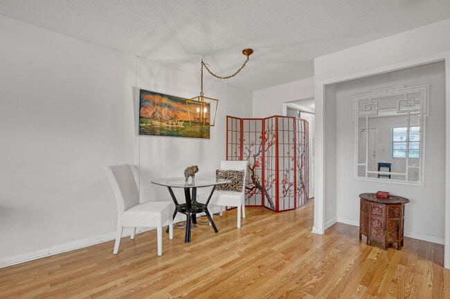 Photo - 171 West Dr Unit 171