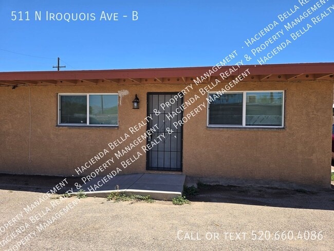 Building Photo - 511 N Iroquois Ave Unit B