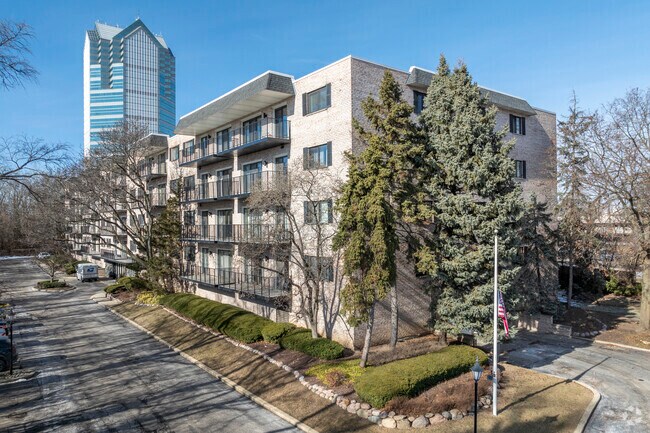 Photo - Oakbrook Terrace East Apartments