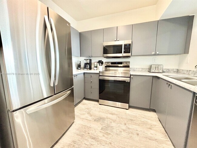 Photo - 3020 NE 32nd Ave Unit 610