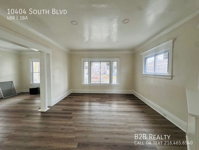 Photo - 10404 South Blvd