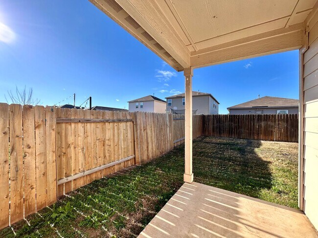 Photo - Comfortable 3 Bed / 2 Bath Home with Washer & Dryer and 2-Car Garage