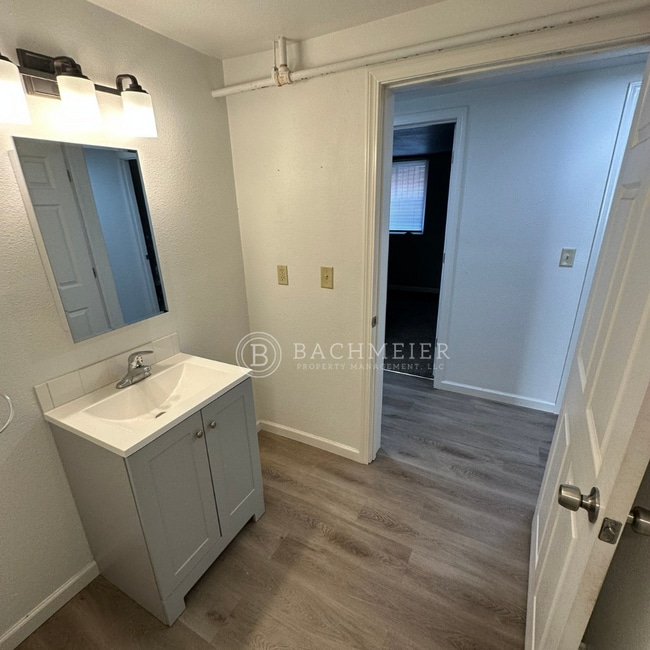 Photo - 415 SW 7th St Unidad D