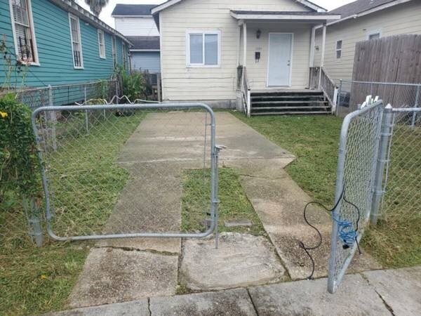 Photo - 1319 S Genois St House