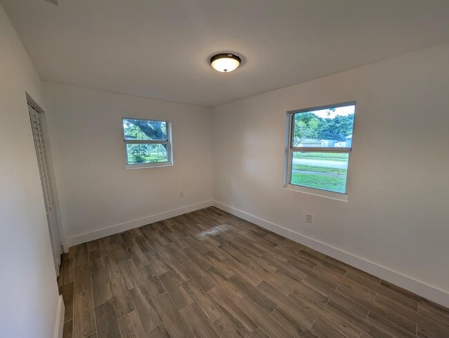 Photo - 1733 NW 18th St