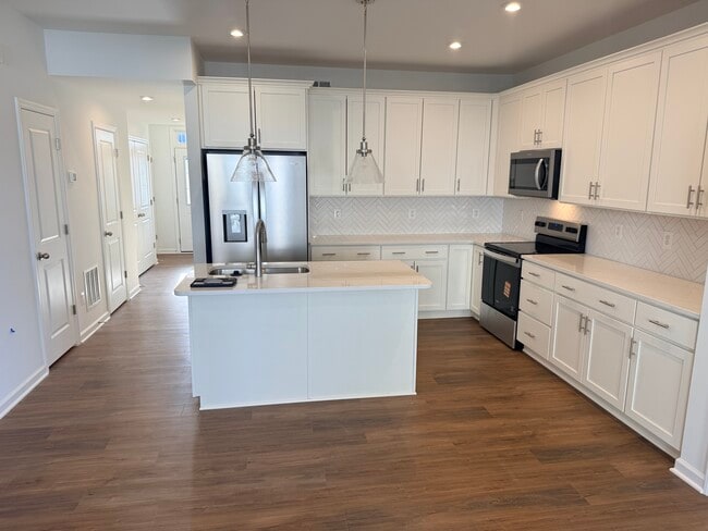 Photo - 620 Slick Terrace