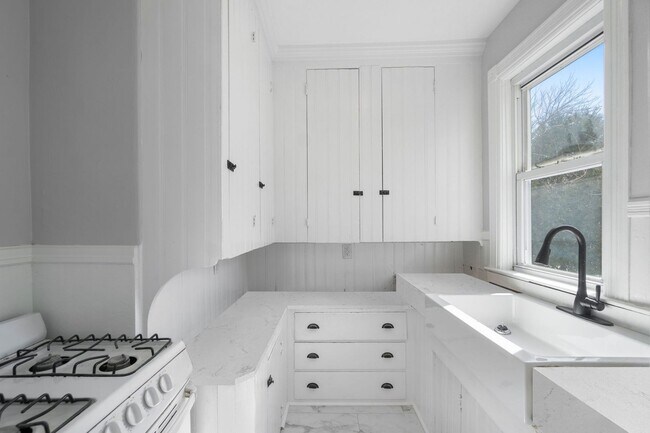 Photo - 132-134 Trenton Steet Unit 1