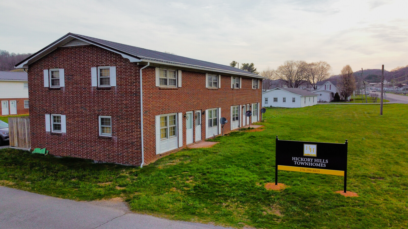 Hickory Hills Townhomes - Hickory Hills Townhomes Unit 3