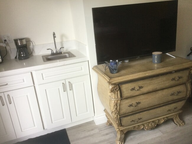 Building Photo - 33182 Marina Vista Dr