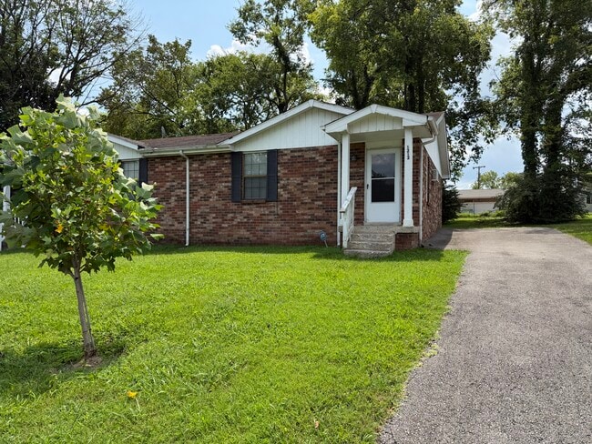 Building Photo - 1212 Sioux Terrace