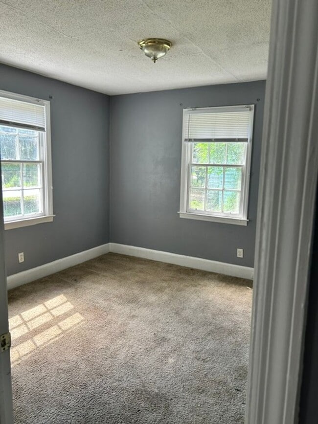 Photo - 121 Coker St
