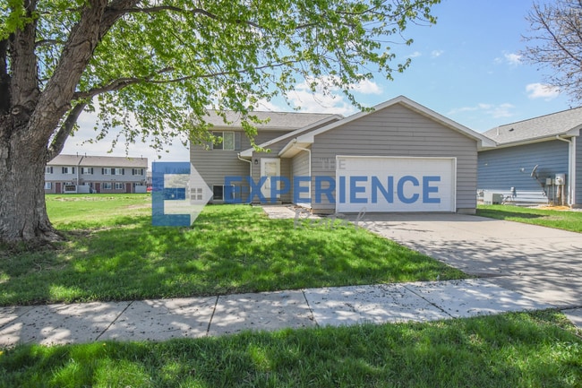 4405 W Antelope Dr