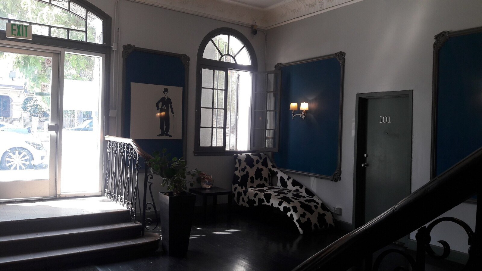 Photo - Manhattan Place Apartments