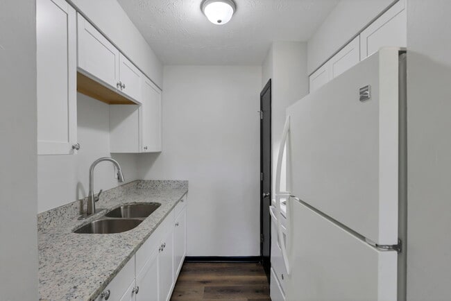 Building Photo - 1442 Tiki Ln