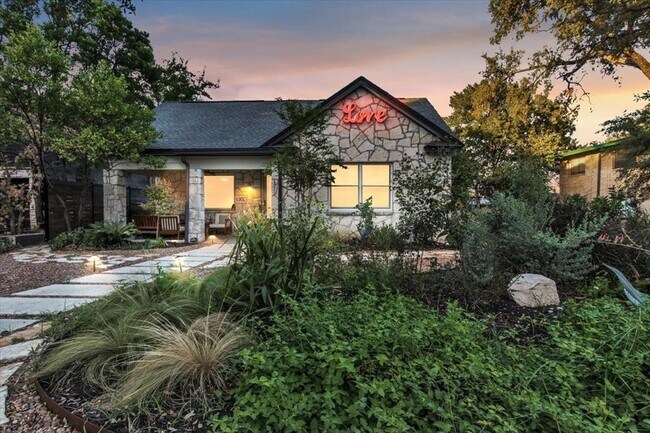 Photo - 1302 W 13th St