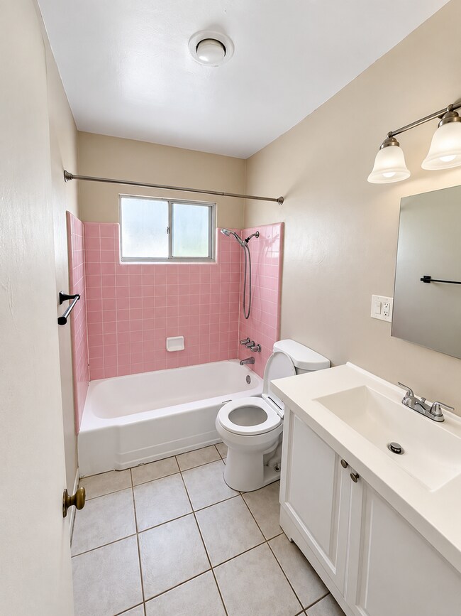 438 Cedar Ave
