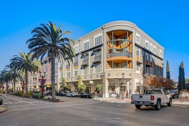 Photo - 334 Santana Row Condo Unit 329