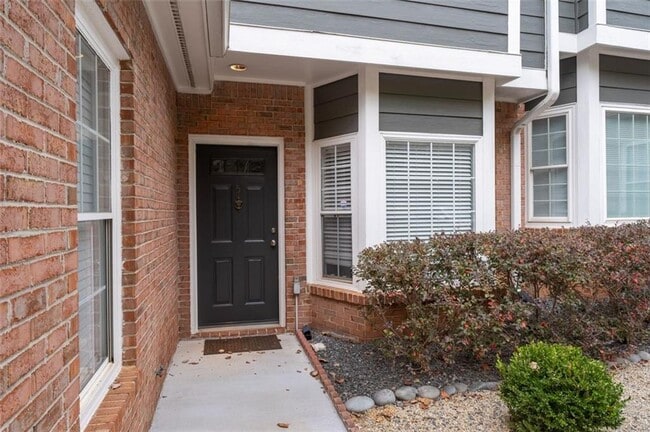 Photo - 2680 Pine Tree Rd NE