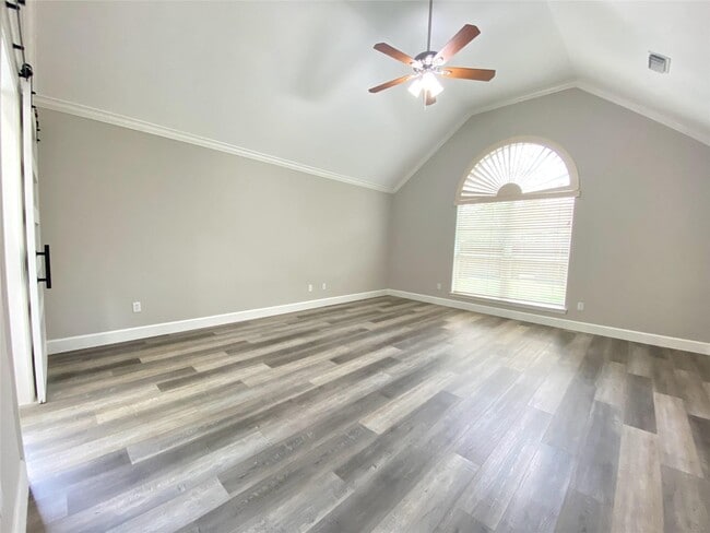 Photo - 1905 Grand Willow Ln