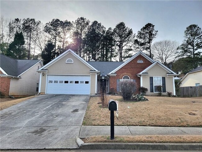 Photo - 784 Steffi Ct NW