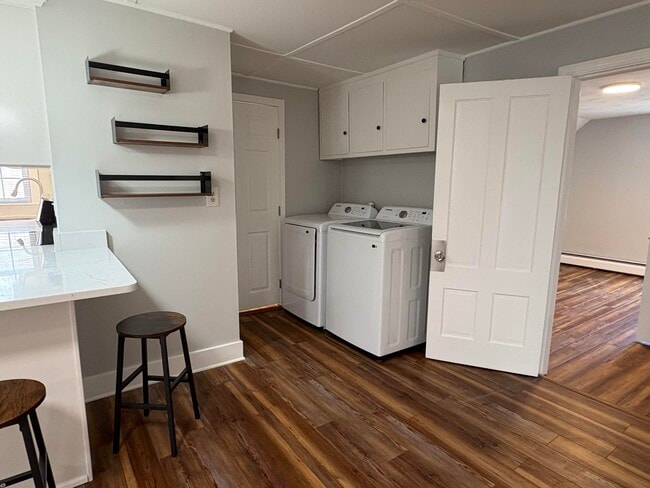 Photo - 84 Quinapoxet St Unidad 3