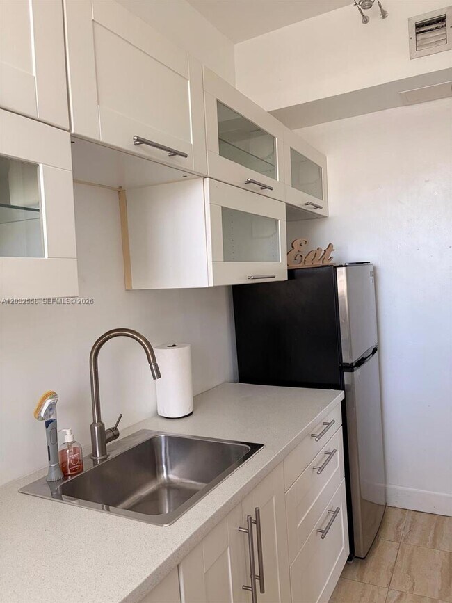 Photo - 900 16th St Unit 301