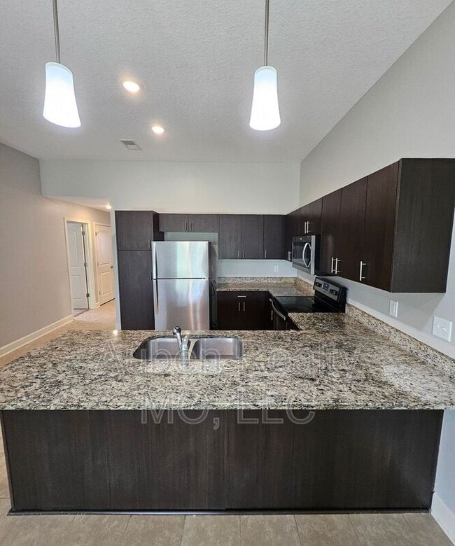 Building Photo - 9219 N Gower Ave Rental