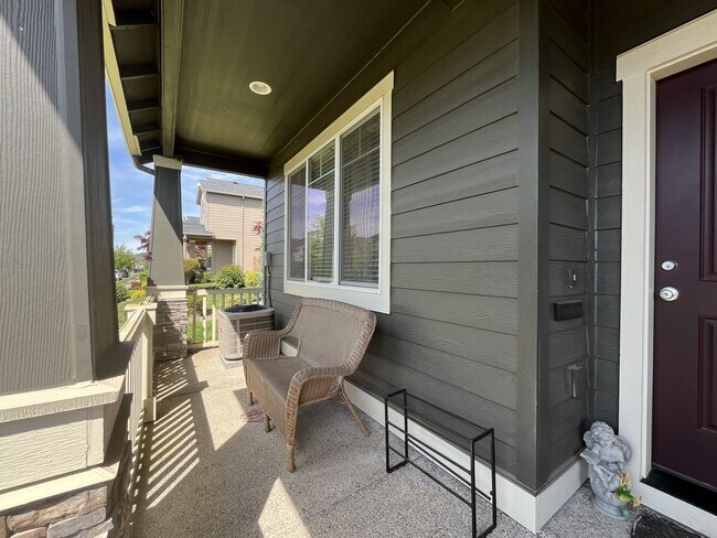 Photo - Stunning 4 Bedroom + Loft Bethany Home with Open Layout, Stainless Steel Kitchen, Two Car Garage ...