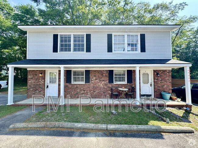 Building Photo - 718 Augusta St Unit J Rental