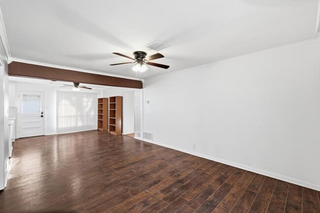 Photo - 106 N 9th St