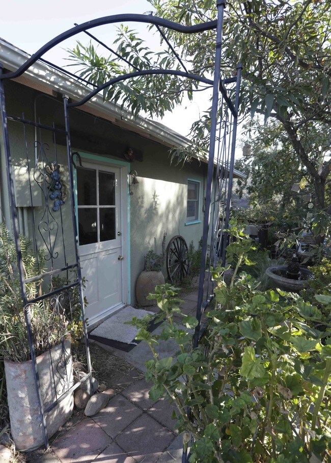 Photo - 1620 Old Topanga Canyon Rd