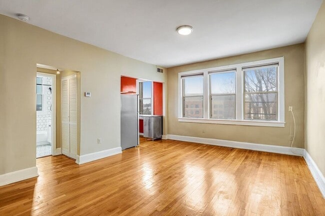 Photo - 1725 Lanier Pl NW