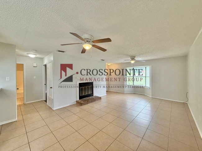Photo - Charming 2 Bed, 1 Bath Duplex!