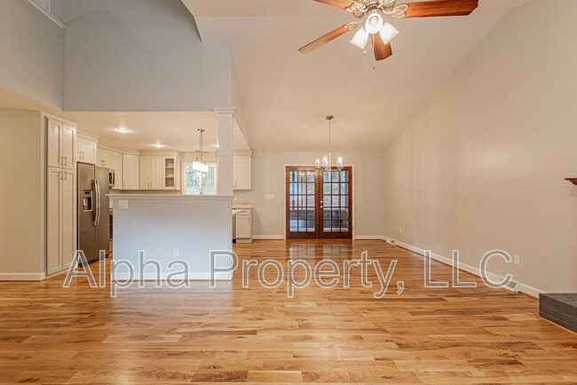108 Duquesne Dr