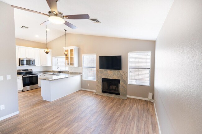 Photo - 15006 S 27th Way