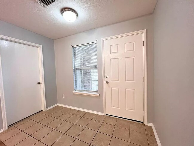 Photo - 4722 Cypress Dawn Ln