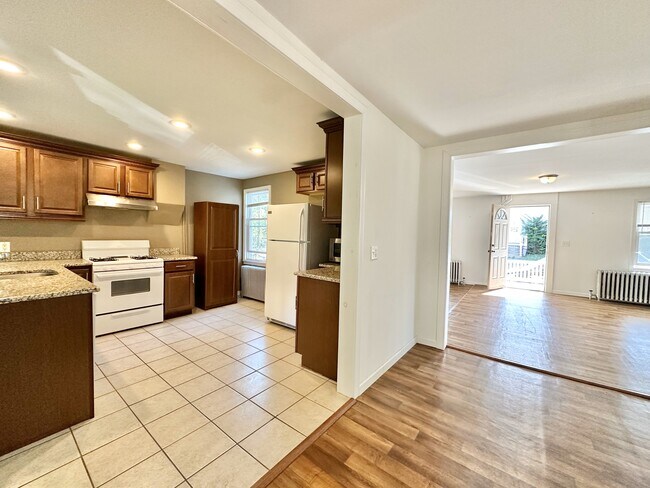 818 C St