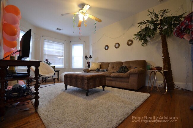 Photo - 207 Chestnut Ave Unit 2