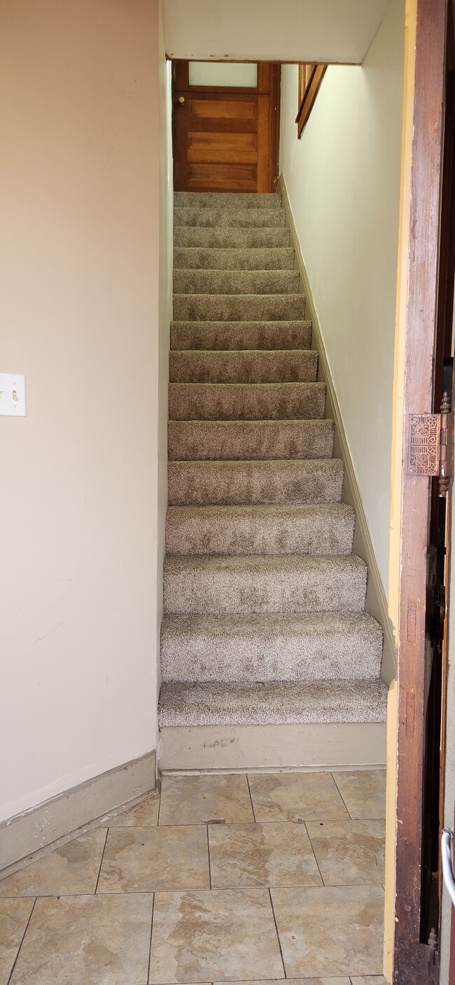 Stairs - 3540 OH-59 Unit #4