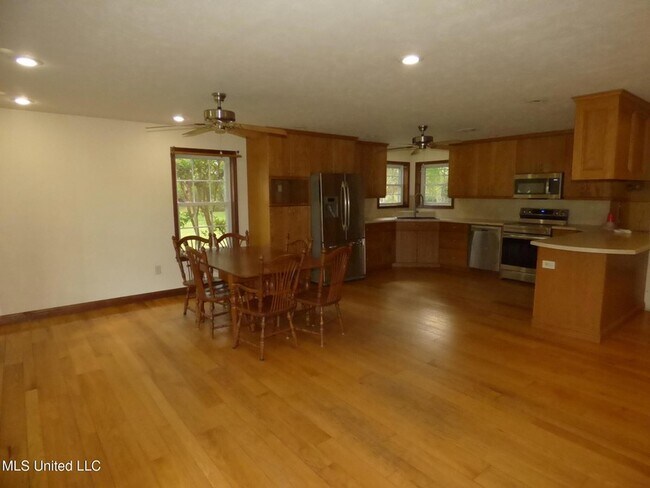 Photo - 77 Z C Rushing Rd