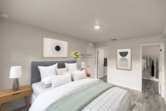 Photo - 1927 Laverna Ave