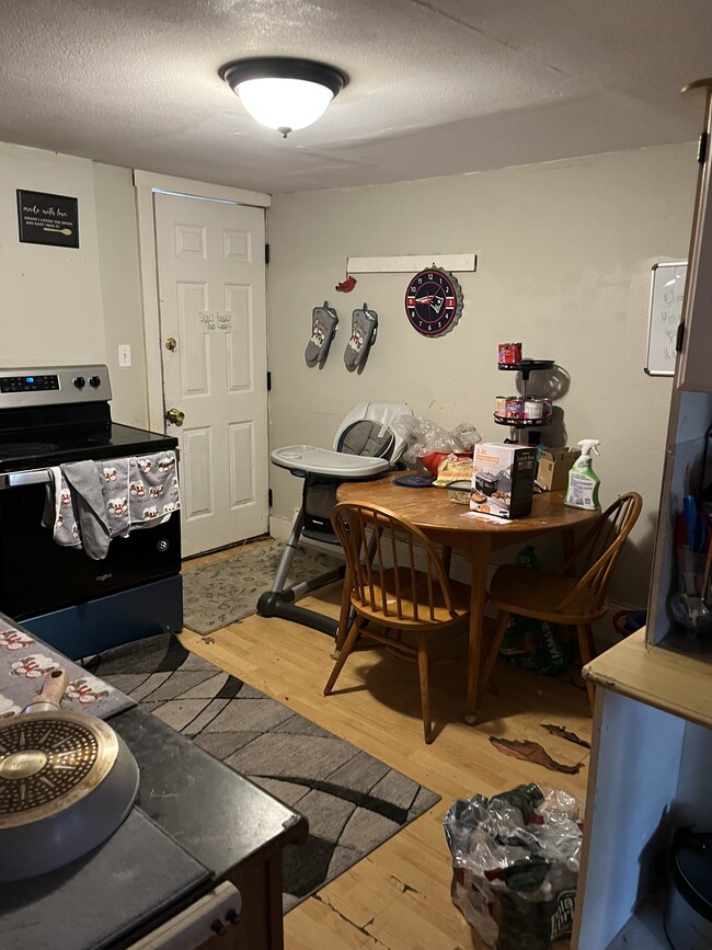 Photo - 13 Albro Ave