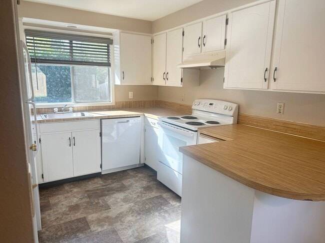 Photo - MCQ908 Unit A