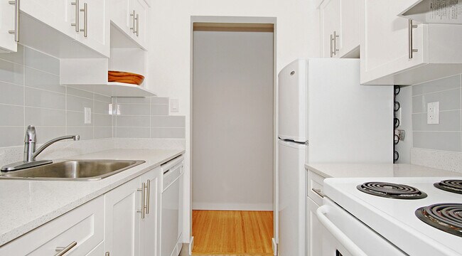 Photo - Marquis Unit 00806