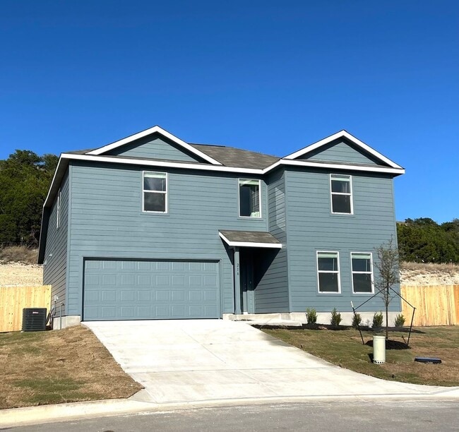 Building Photo - 5 bedroom, 3 bath, and over 2000 sqft!!!!