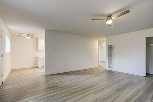 Photo - 1105 E 3rd Ave