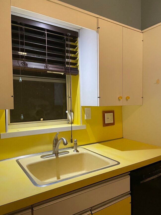 Photo - 2150 68th St Unit Apt 2