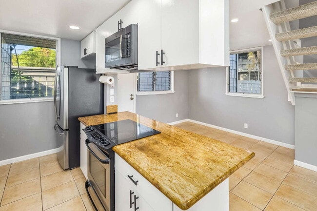 Photo - FOR RENT – 3BD / 2.5BA Townhome in Holaniku Hale (Mililani) Unidad #144