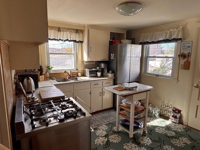 Photo - 215 Standish St