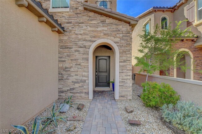 Photo - 8067 Tank Loop St